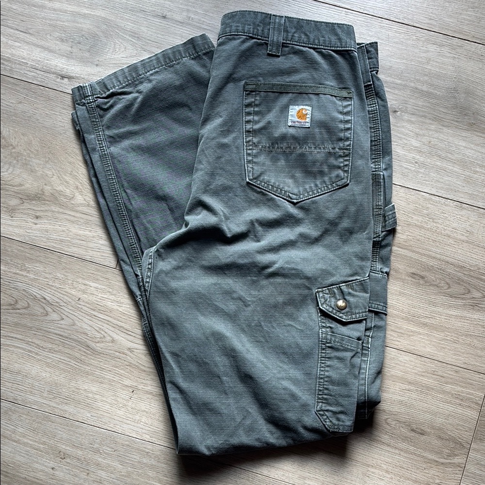 Men’s Carhartt Green Cargo Work pants